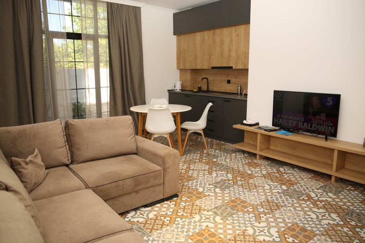 Citron Cottages บาทูมิ ภายนอก รูปภาพ